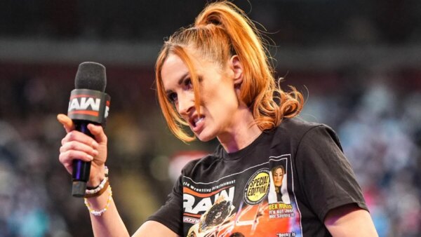 Becky Lynch afirma que a mudança de título da WWE não foi legal