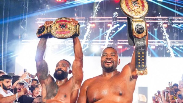 Angelo Dawkins quebra o silêncio depois que Seth Rollins ajuda The Street Profits a vencer o WWE World Tag Team Championships