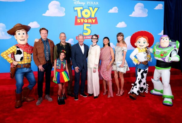 “Buzz Lightyear era tão feminizado”: ​​a Internet reage depois que Seth Dillon afirma que Toy Story 5 era “para meninas” e seus “meninos estavam entediados”