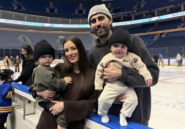 A esposa de Alex Tuch, Kylie, reage ao acordo de assinatura e troca de US$ 84 milhões do marido, de Sabres para Capitals