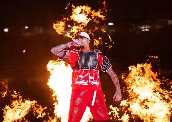 Por que o caso de ataque de cachorro de Chris Brown foi declarado anulado? Rapper diz “Isso acontece” enquanto sai do tribunal