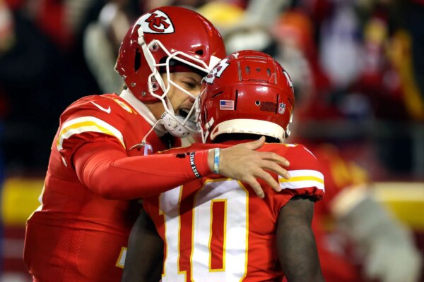 “Eles não têm sido os mesmos desde a saída de Tyreek Hill”: Ex-Chiefs QB pessimista com as perspectivas da equipe liderada por Patrick Mahomes para 2026