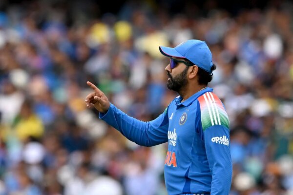 Rohit Sharma mostra movimentos de dança com Arshdeep Singh durante IND vs AFG 2026 3º ODI [Watch]