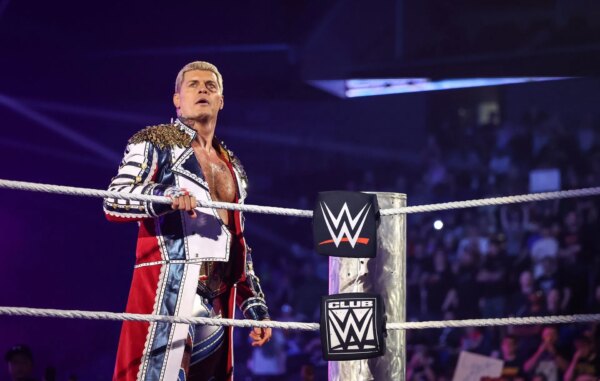 3 instruções para Cody Rhodes se ele perder o título indiscutível da WWE no Night of Champions