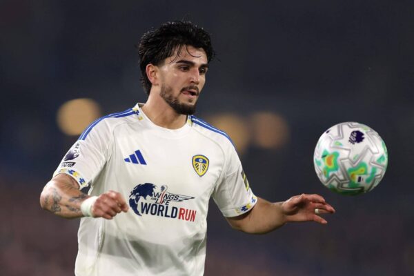 Leeds fecha acordo de £ 20 milhões para vender Pascal Struijk para Brighton