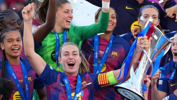 Alexia Putellas: Ex-meio-campista do Barcelona decide ingressar no London City Lionesses por transferência gratuita | Notícias de futebol