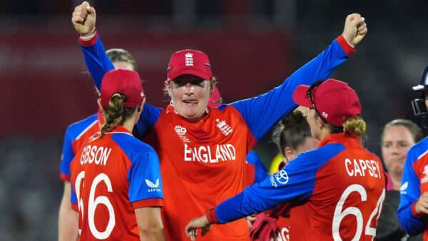 Inglaterra ‘tende na direção certa’ depois de chegar às semifinais da Copa do Mundo T20, diz Tash Farrant | Notícias de críquete