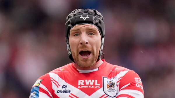 Super League: Jackson Hastings, do St Helens, evita acusação por fazer contato com jogador lesionado do Bradford antes do Magic Weekend | Notícias da Liga de Rugby