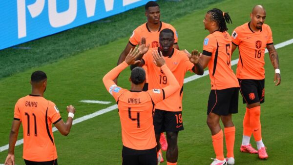 Tunísia 1 – 3 Holanda