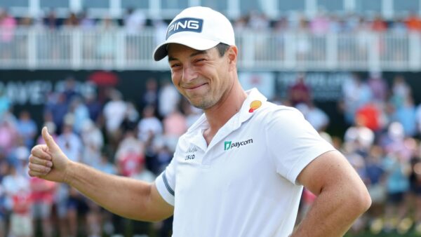 Campeonato Travellers: Viktor Hovland vence Scottie Scheffler no play-off enquanto o número 1 do mundo falha no short birdie putt | Notícias sobre golfe