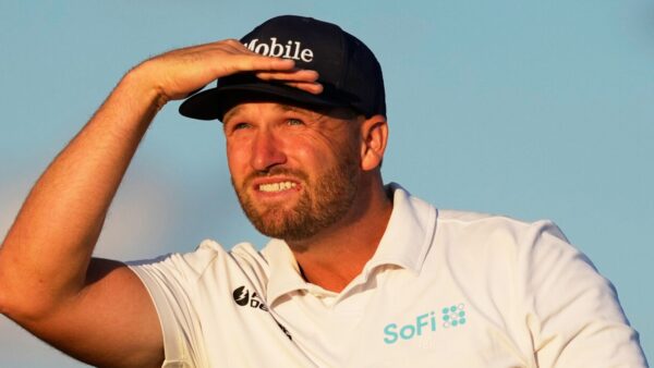 US Open: Wyndham Clark assume grande liderança no último dia depois que Scottie Scheffler aumenta as esperanças do Grand Slam em Shinnecock Hills | Notícias sobre golfe