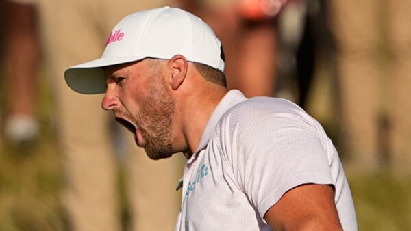 US Open: Wyndham Clark vence Sam Burns e conquista grande vitória em Shinnecock Hills, enquanto Scottie Scheffler falha na candidatura ao Grand Slam | Notícias sobre golfe