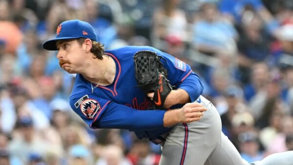 Nolan McLean ajuda Mets a eliminar Blue Jays