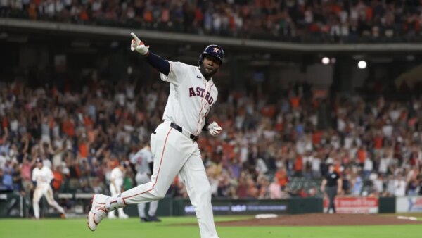 Yordan Alvarez empata o recorde dos Astros em slams na carreira na vitória sobre os Twins